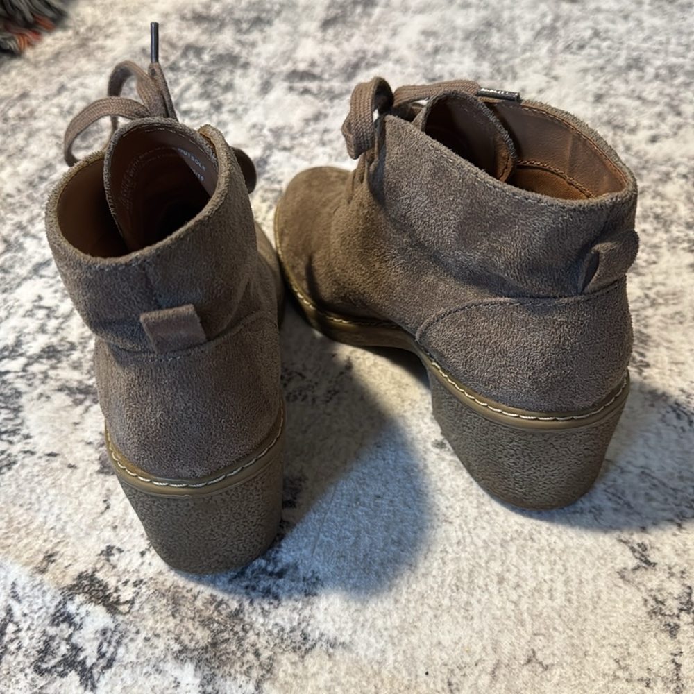 Universal Thread Boots - image 2